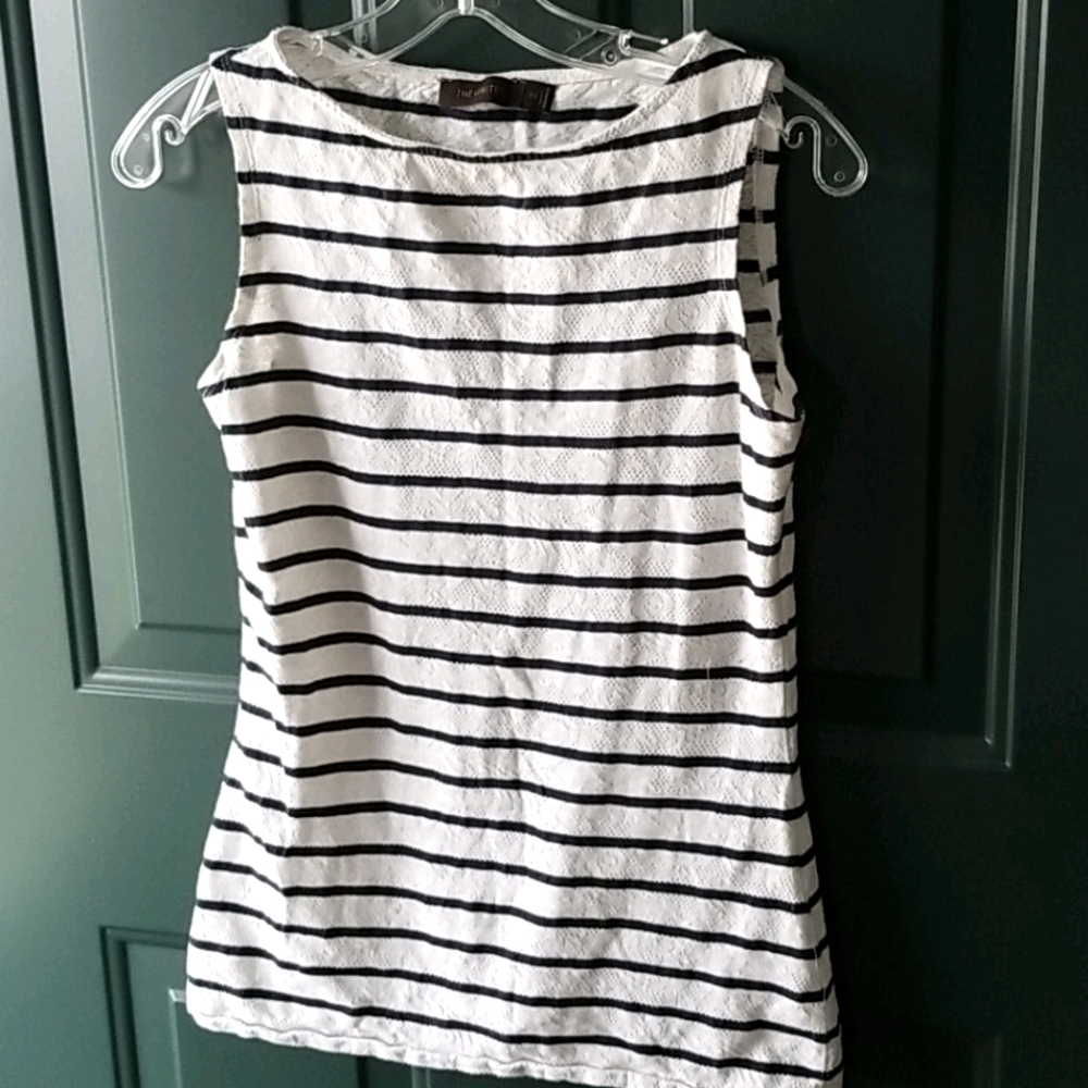 Sleeveless top